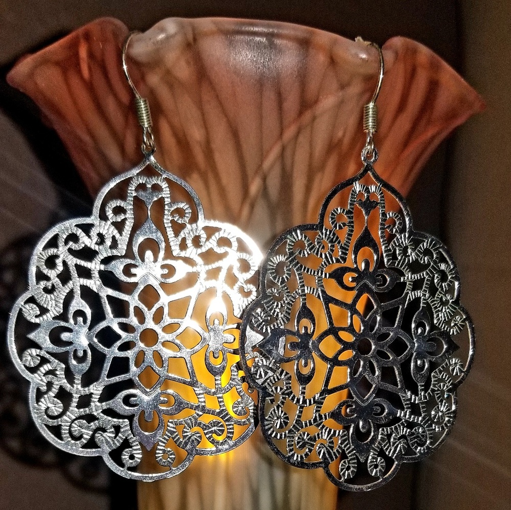 Earrings - Picture 3 of 3